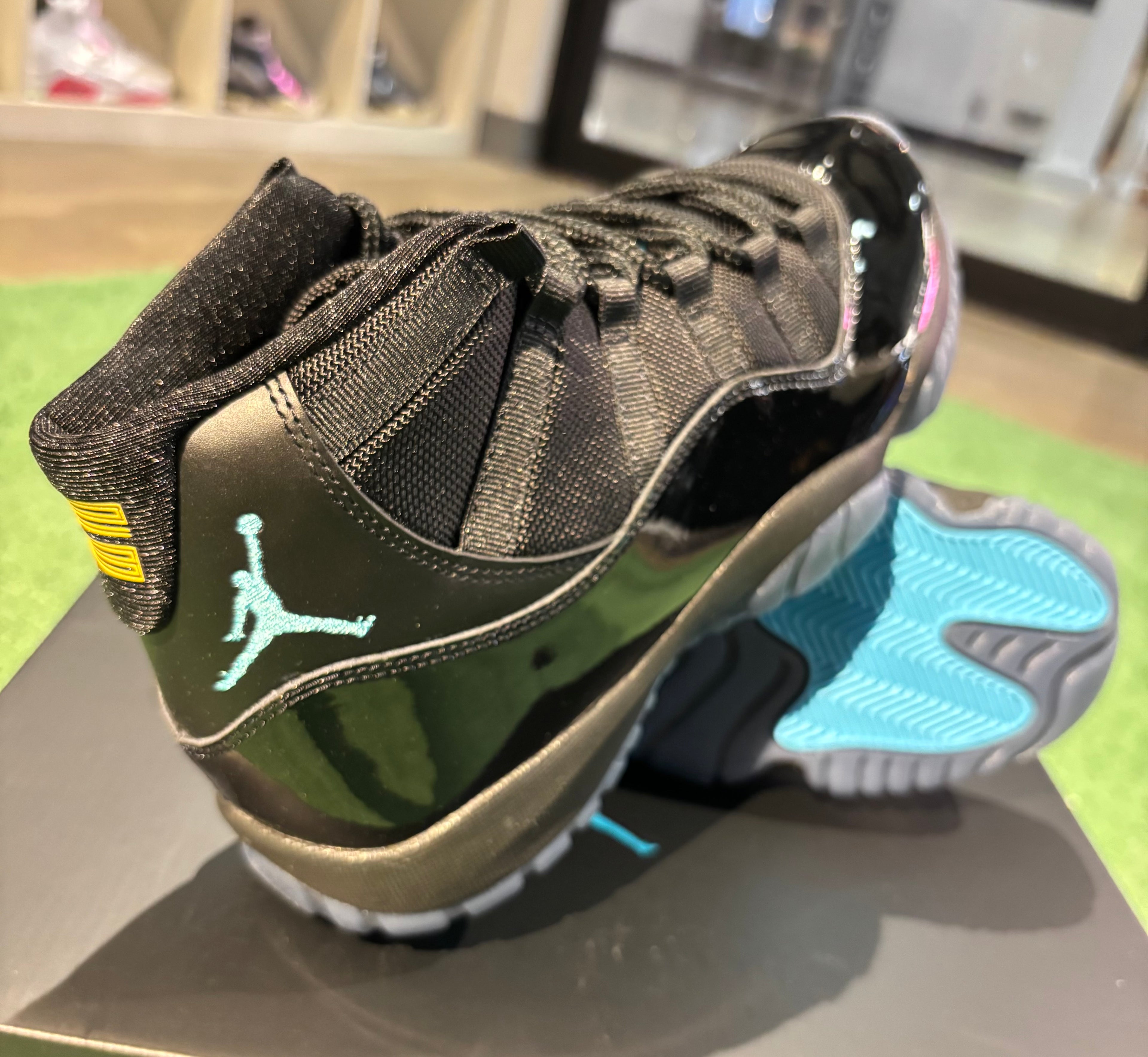Jordan 11 Gamma Blue
