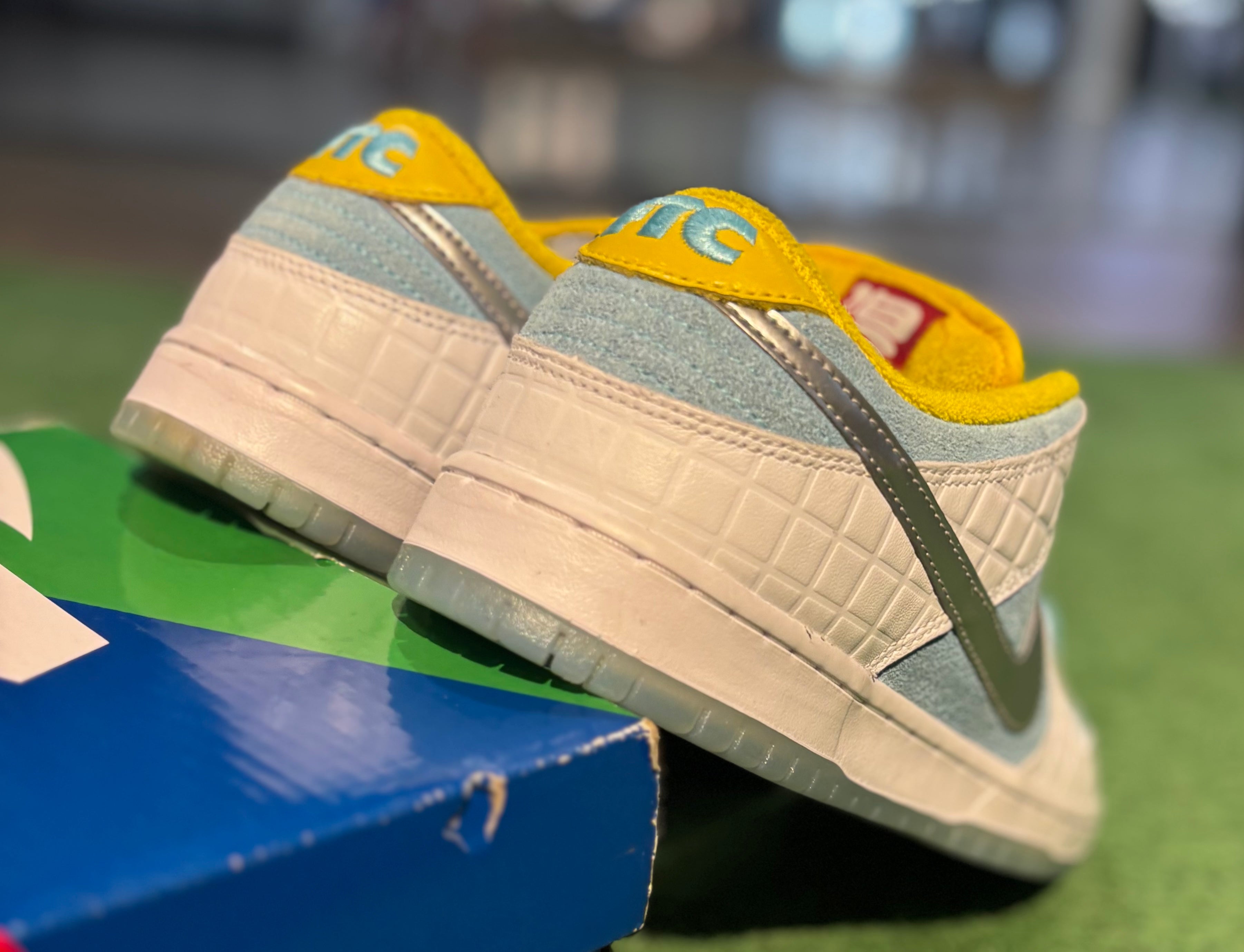 Nike Dunk SB FTC Lagoon