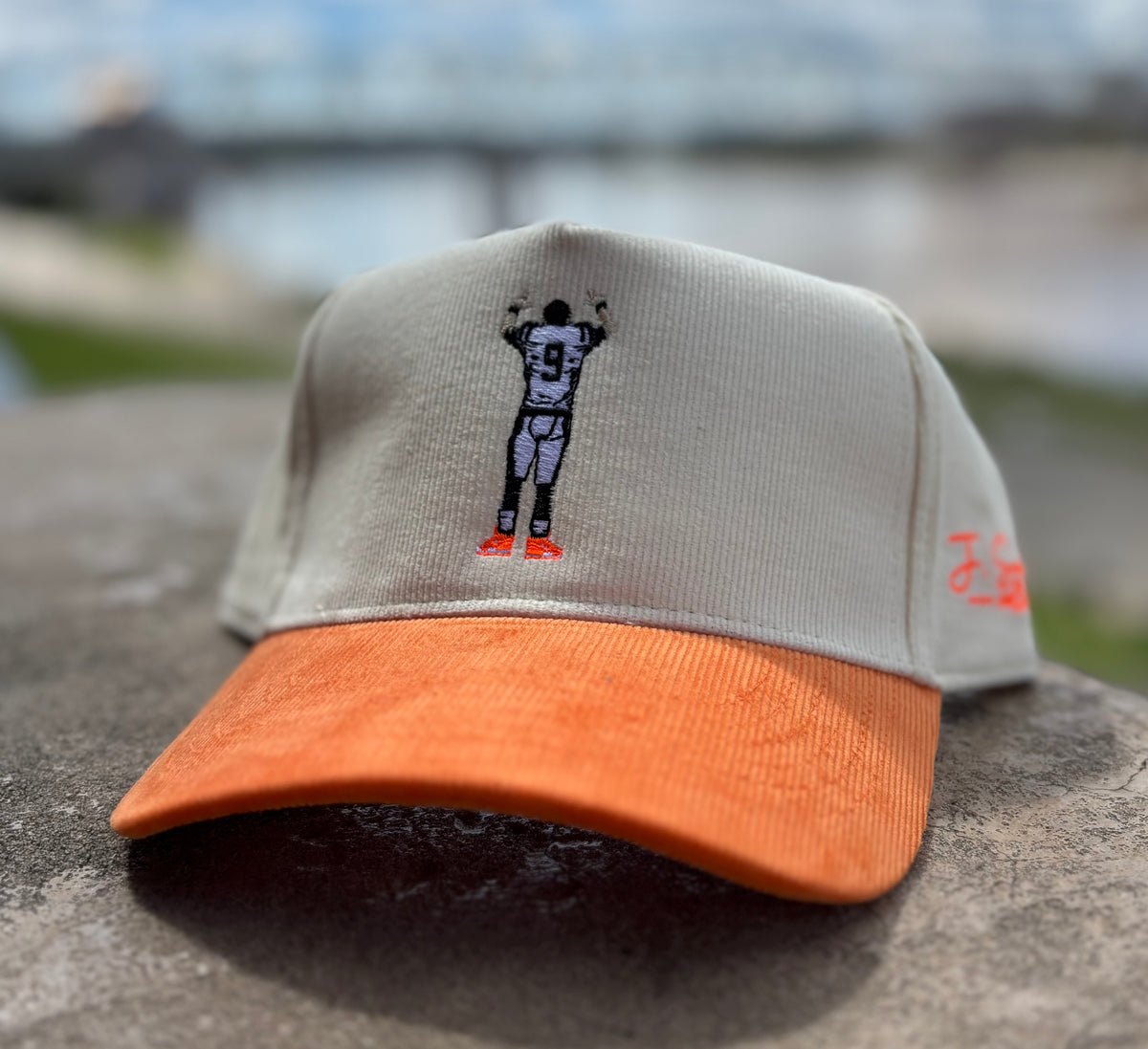 JSal Cream/Orange Corduroy Burrow K-Frame