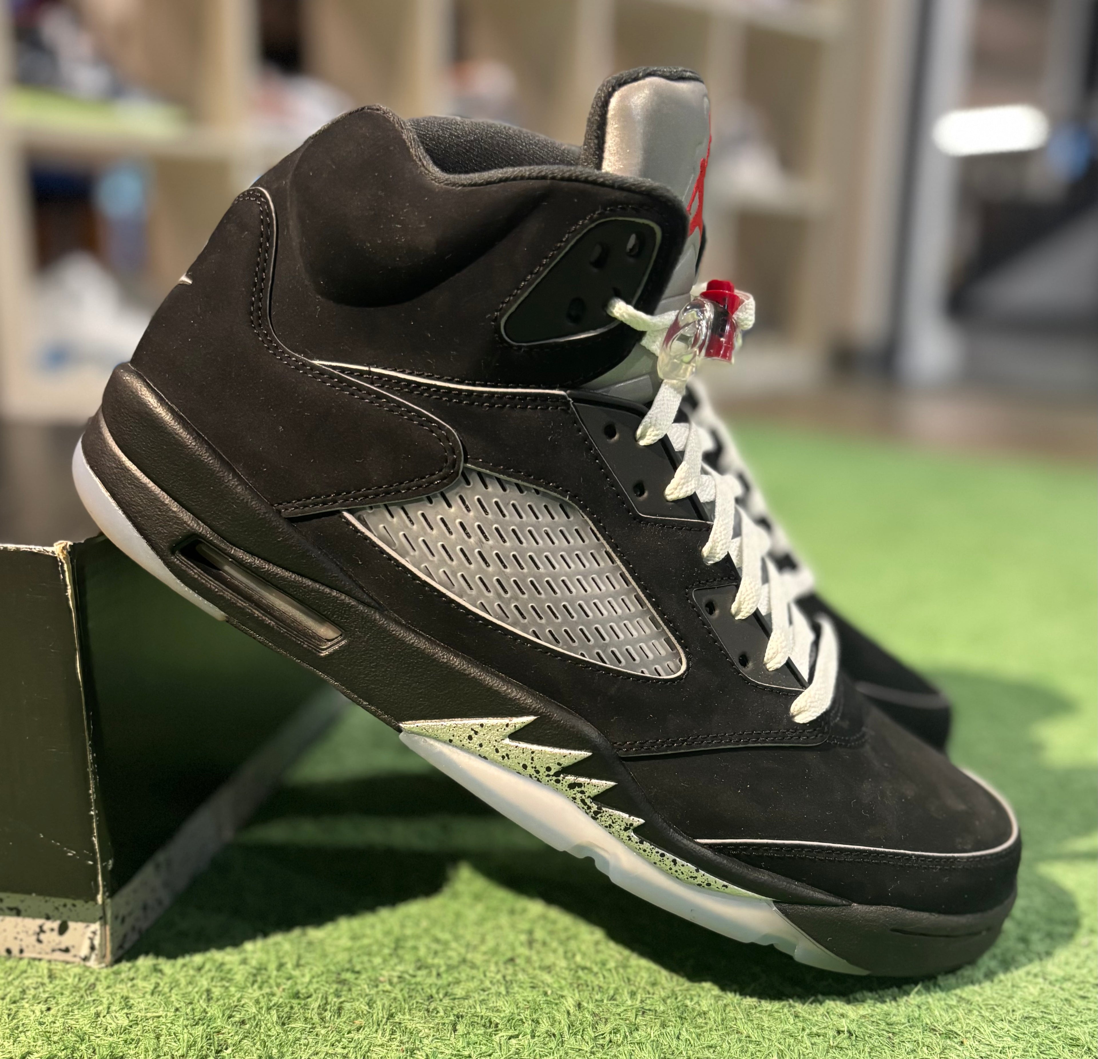 Jordan 5 Black Metallic (Used)