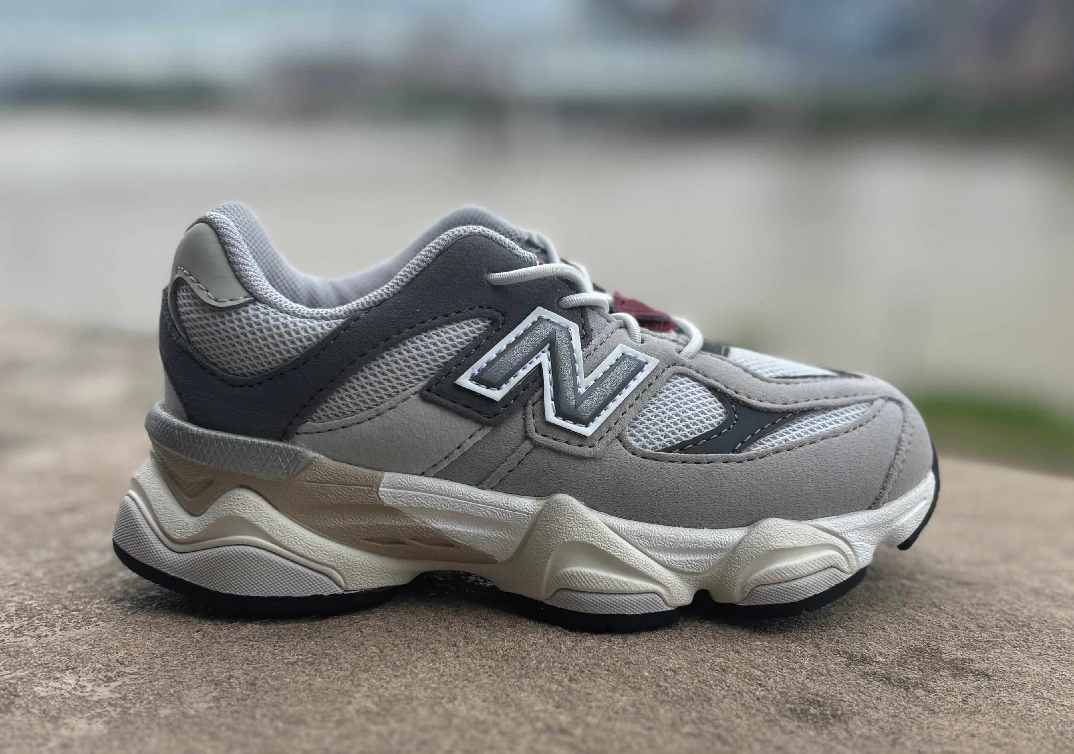 New Balance 9060 Grey/Grey