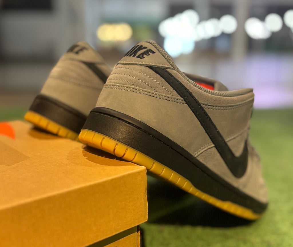 Nike Dunk SB Smoke Grey Gum Sole