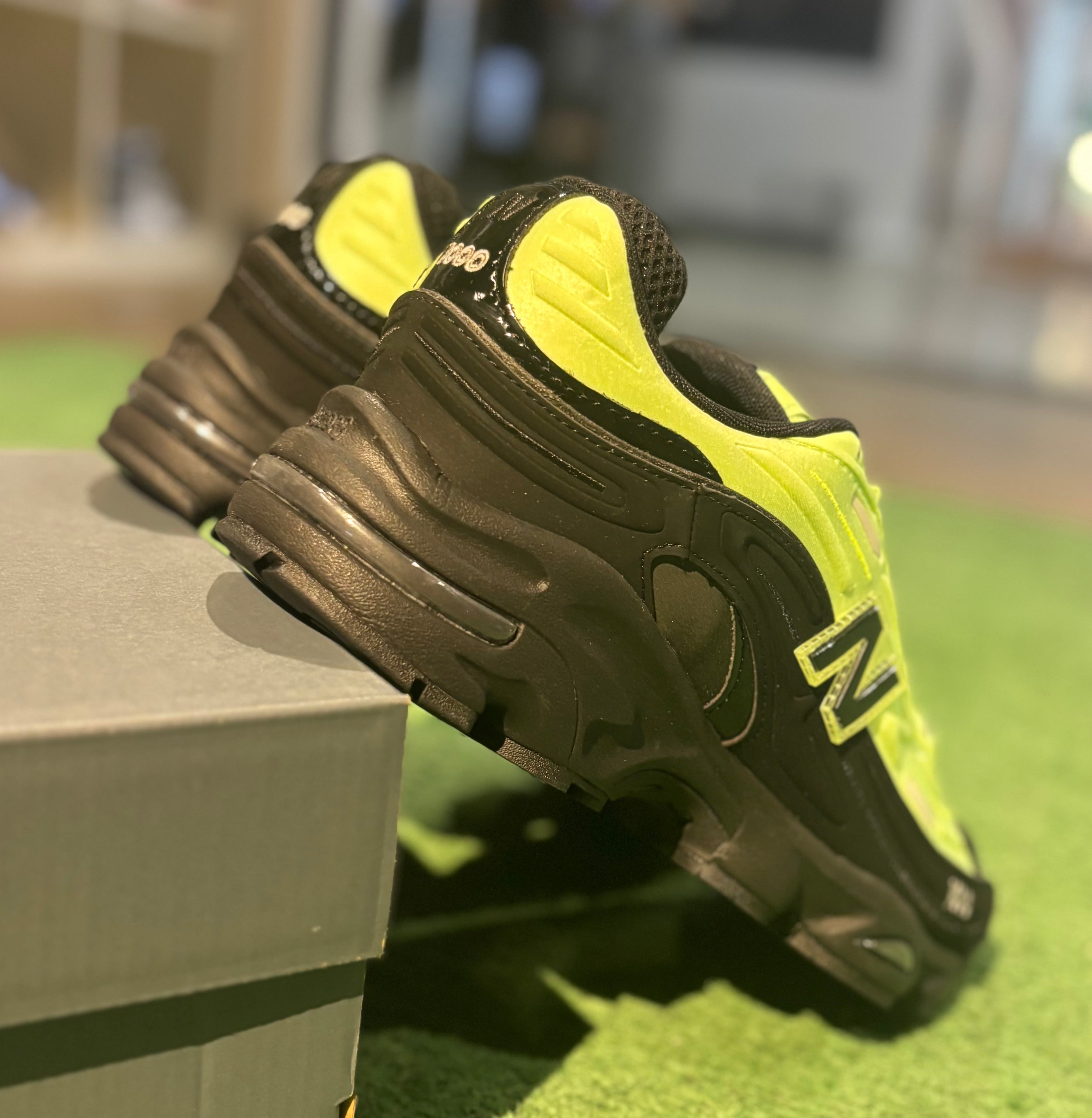 New Balance Black Green
