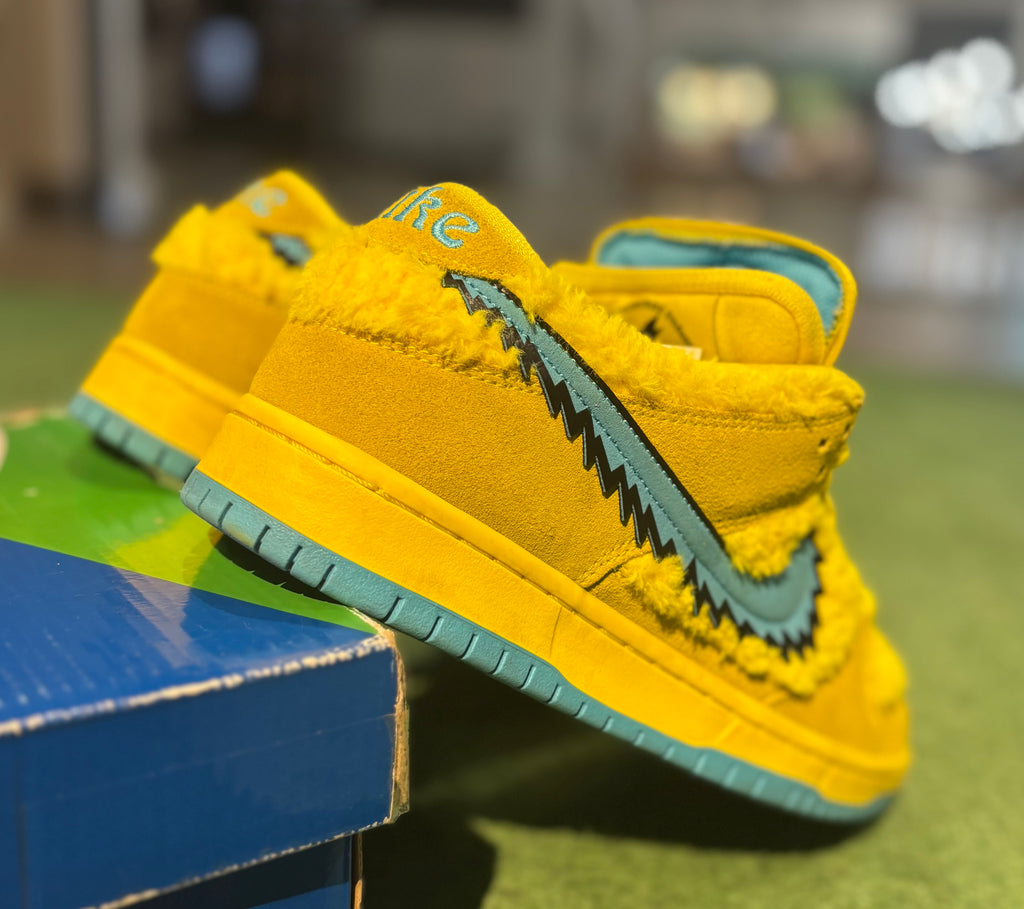 Nike Dunk SB Grateful Dead Opti Yellow