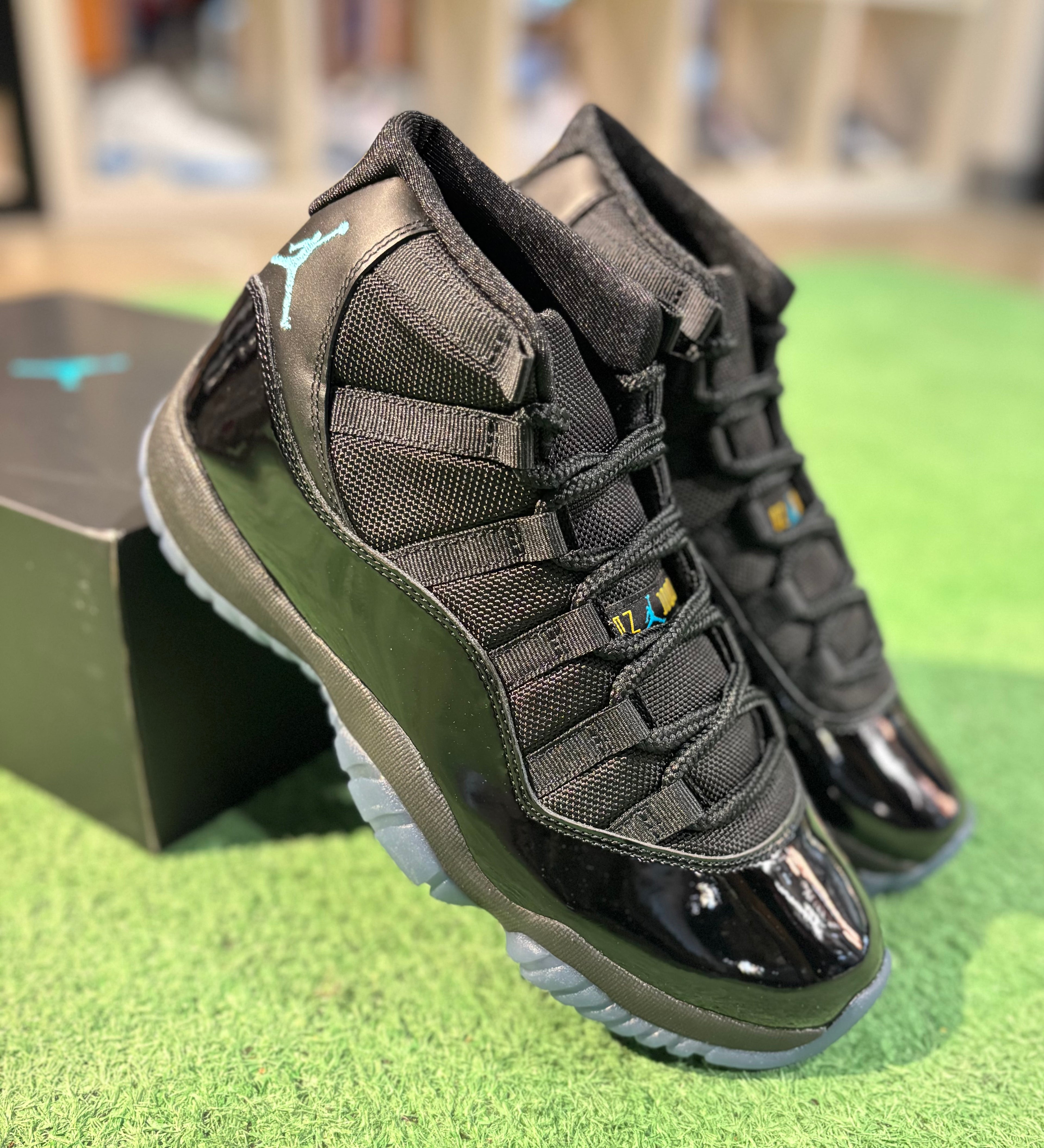 Jordan 11 Gamma Blue