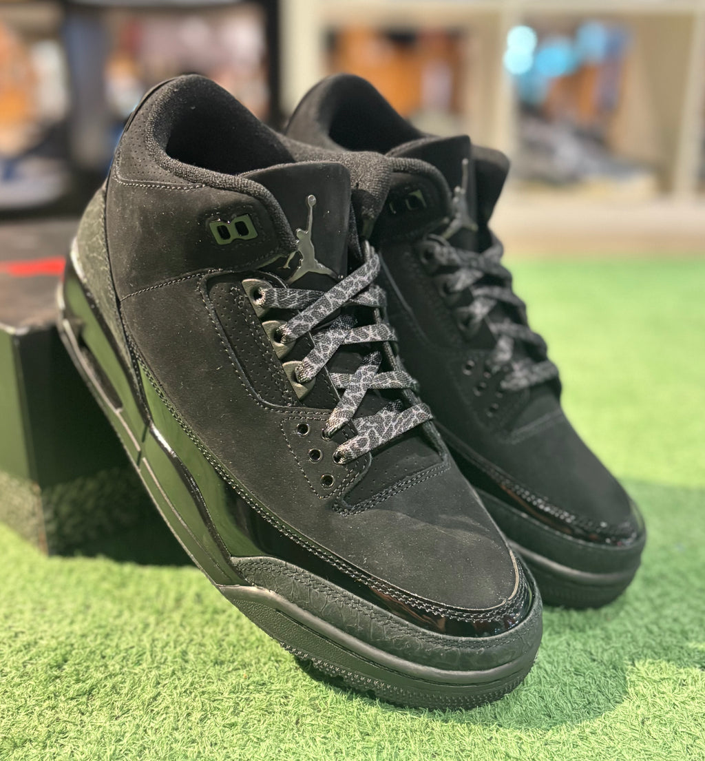 Jordan 3 Black Cat