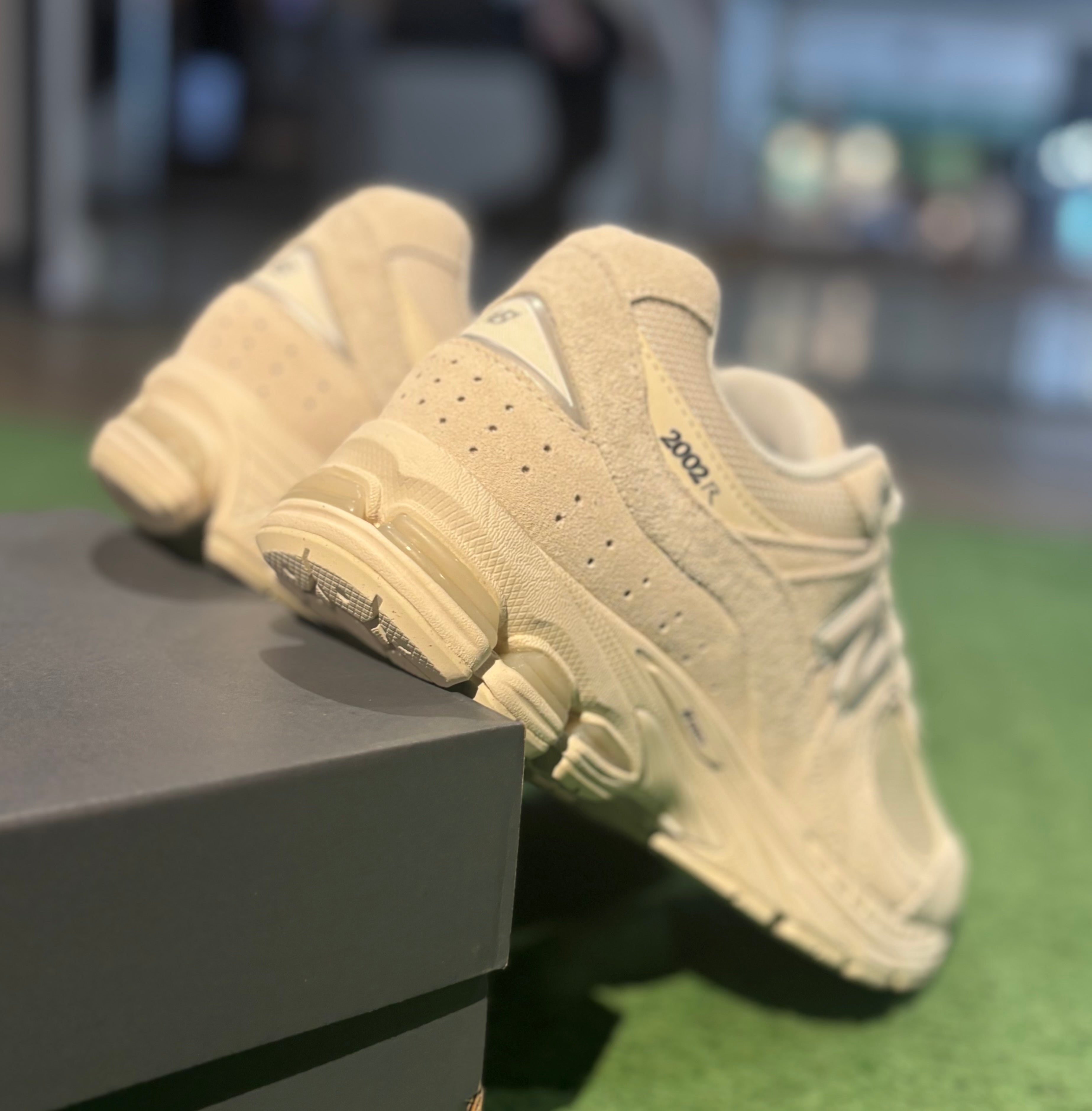 New Balance 2002R White Grey