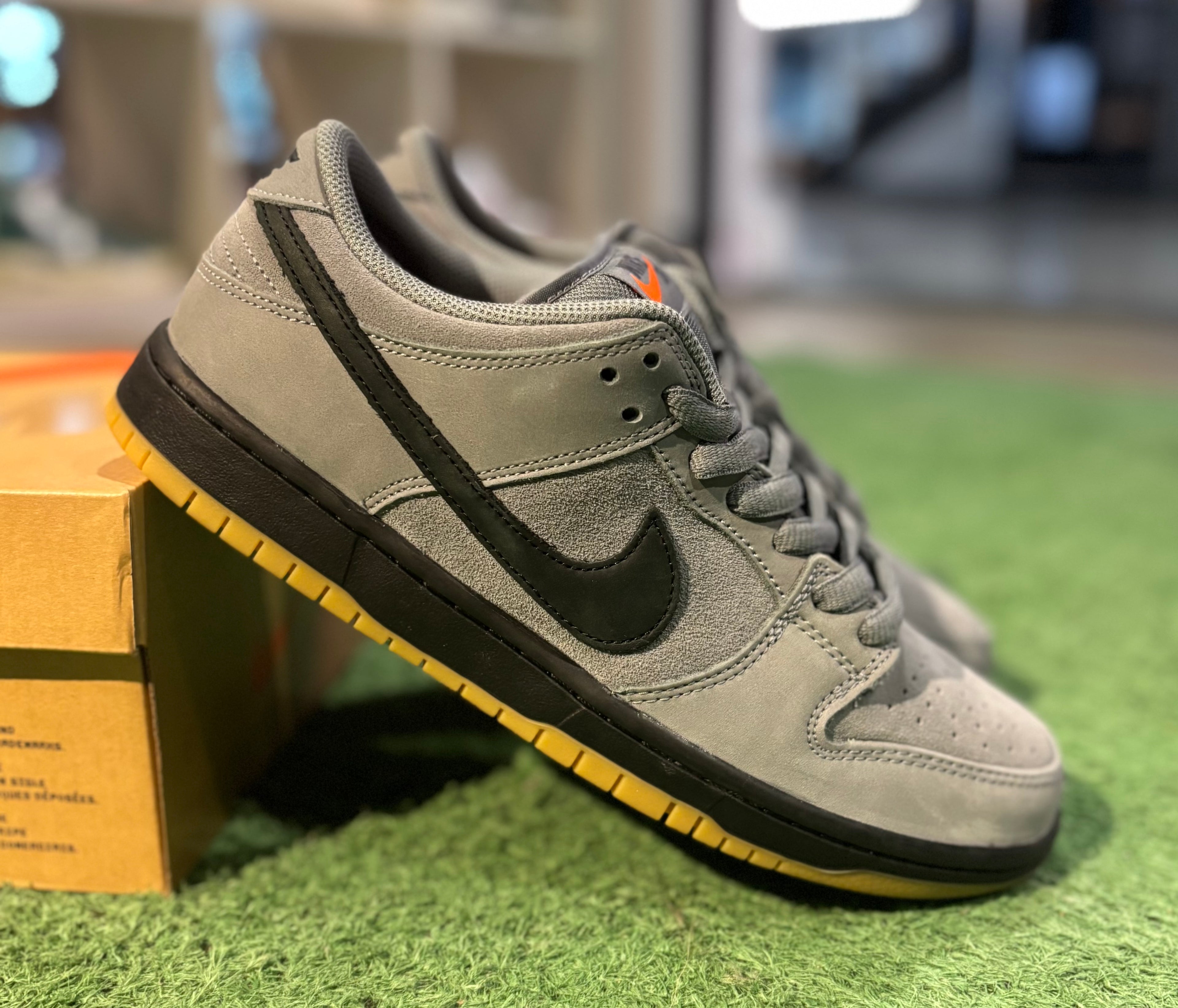 Nike Dunk SB Smoke Grey Gum Sole