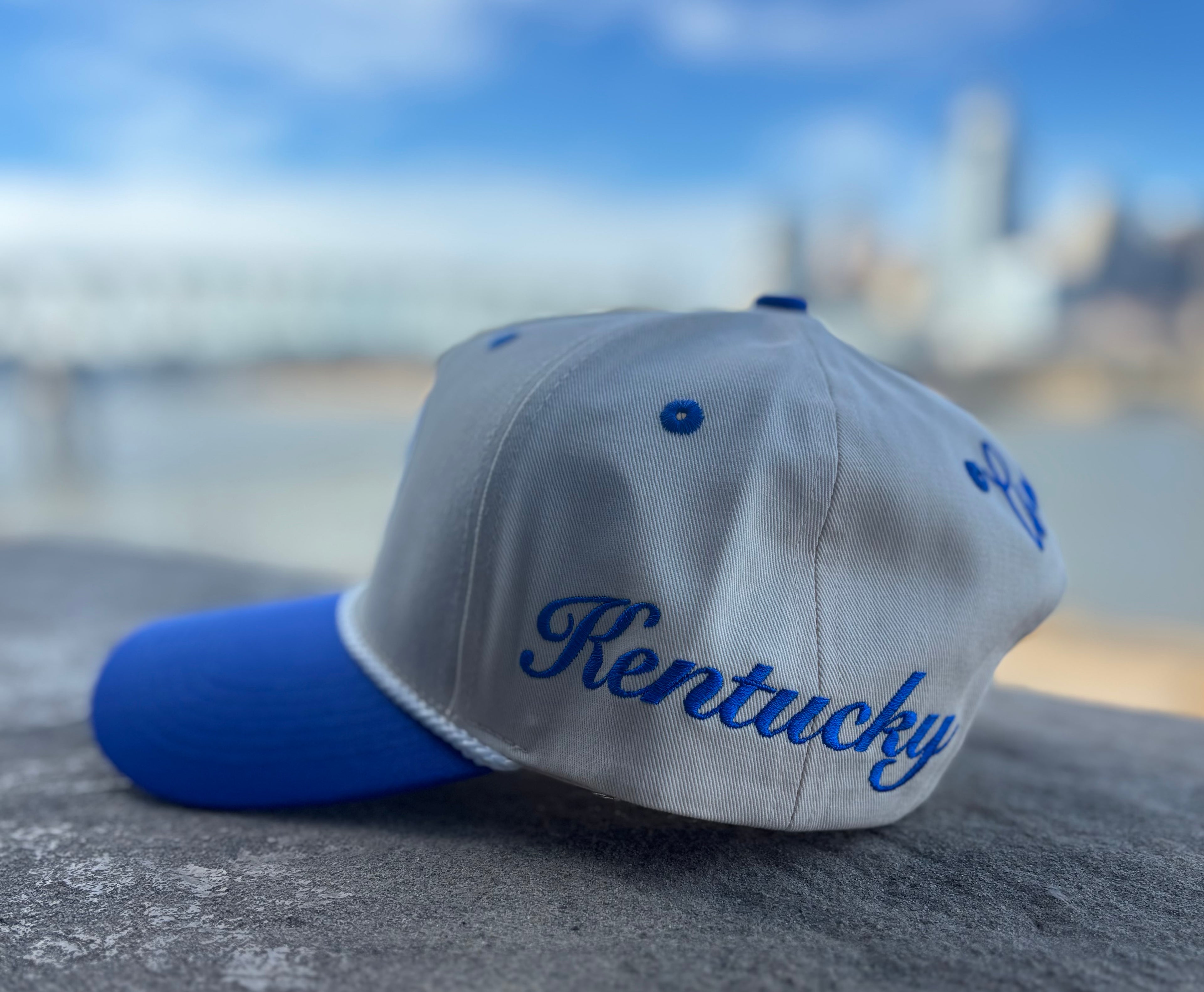 Amor de Golf Golf Kentucky SnapBack Cream & Blue