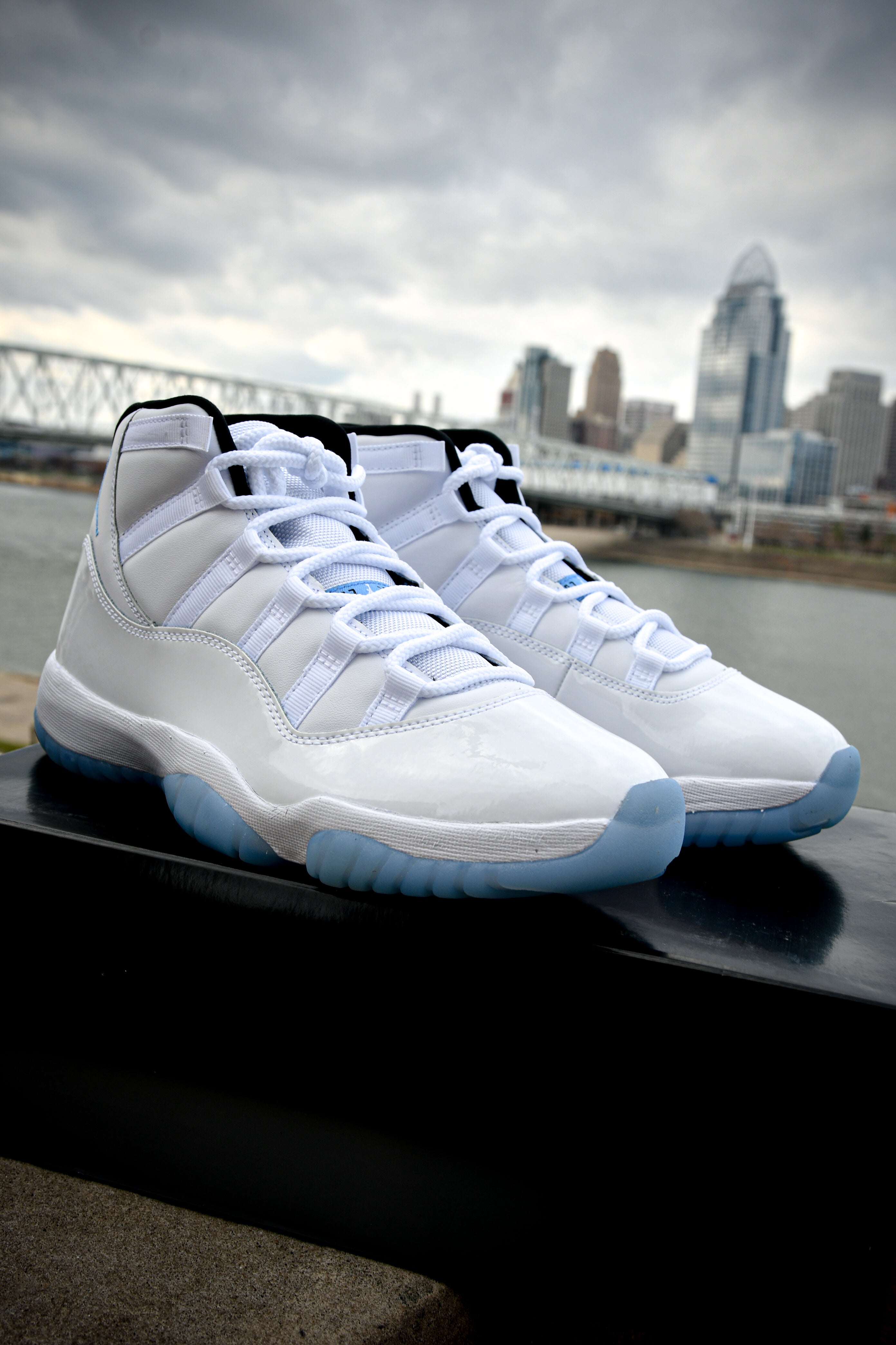 Jordan 11 Legend Blue