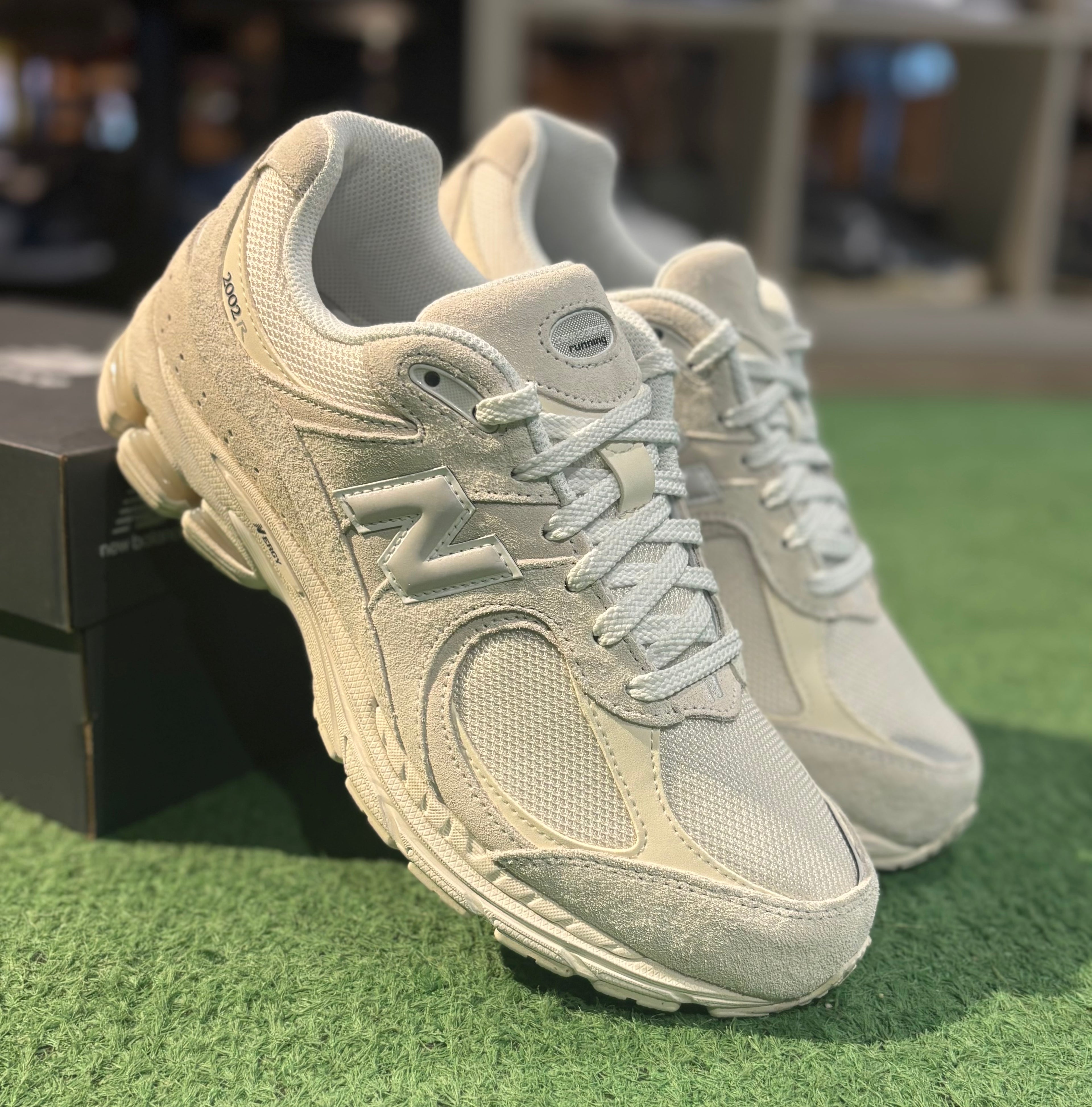 New Balance 2002R White Grey
