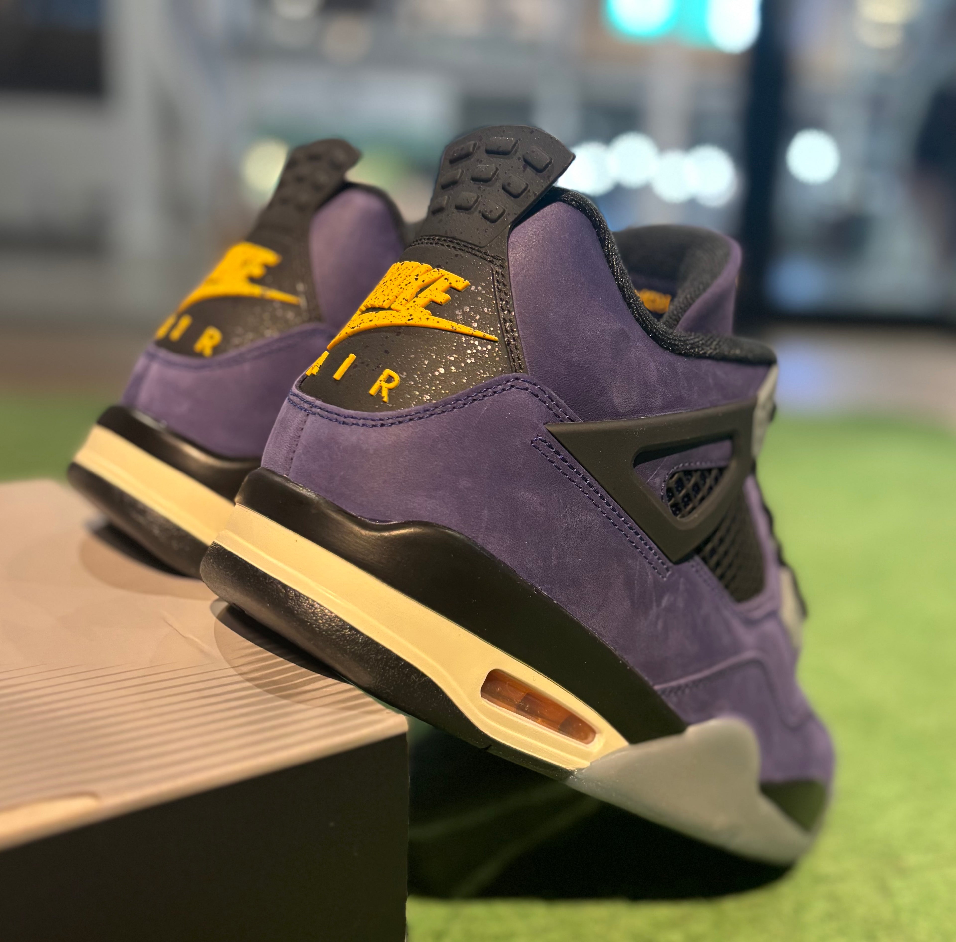 Jordan 4 Lakers
