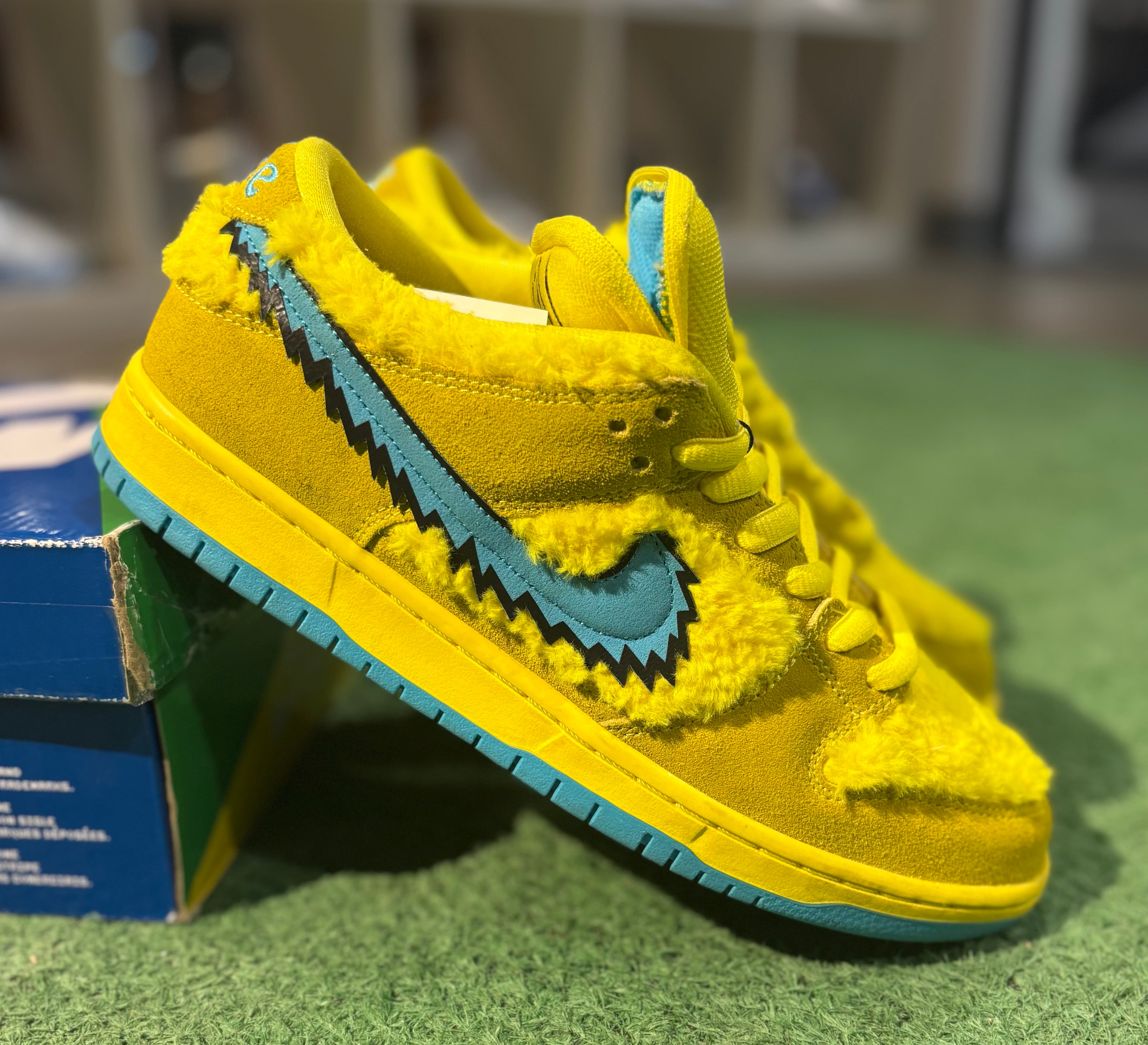 Nike Dunk SB Grateful Dead Opti Yellow
