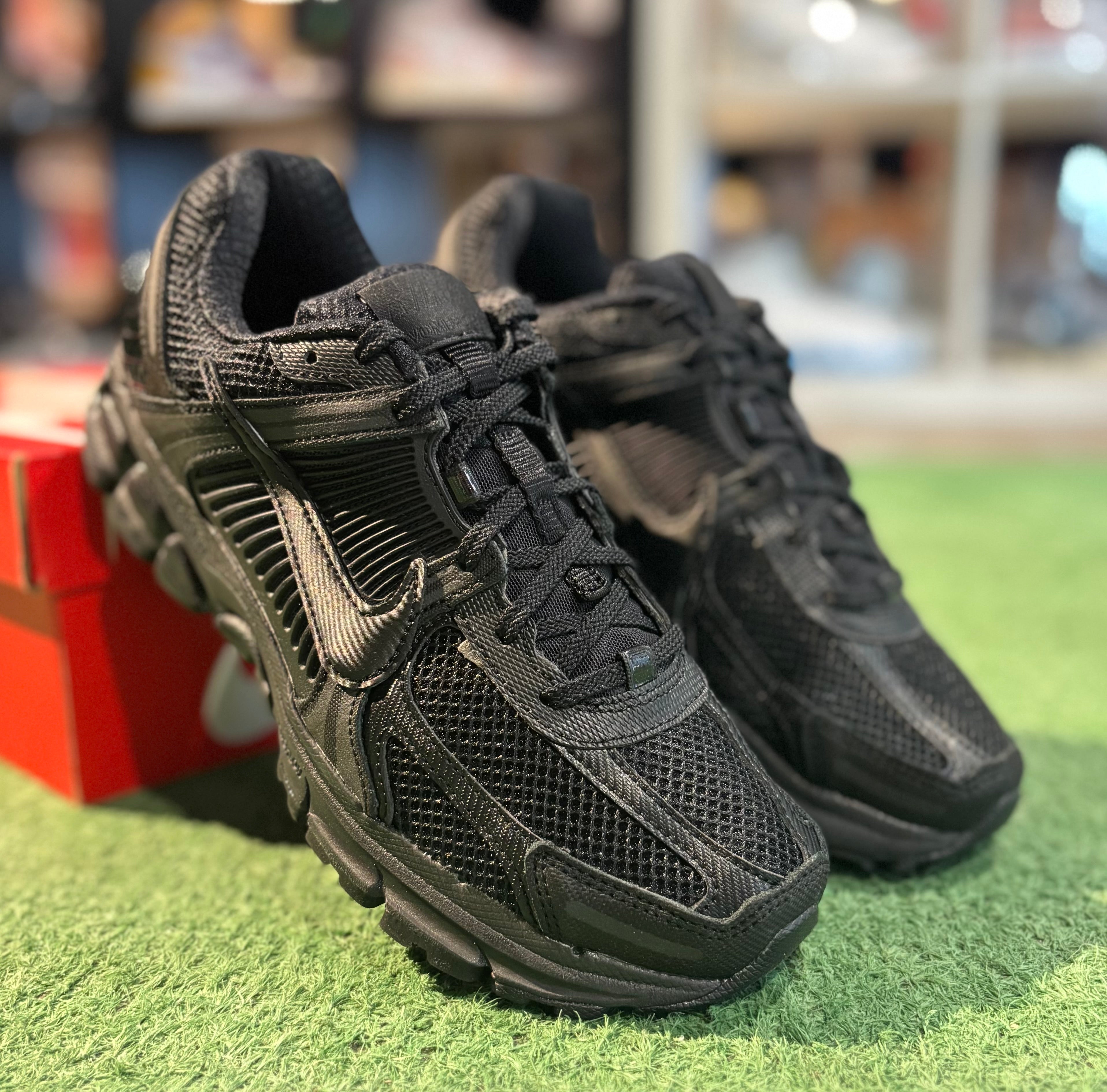 Nike Vomero 5 Black/Black