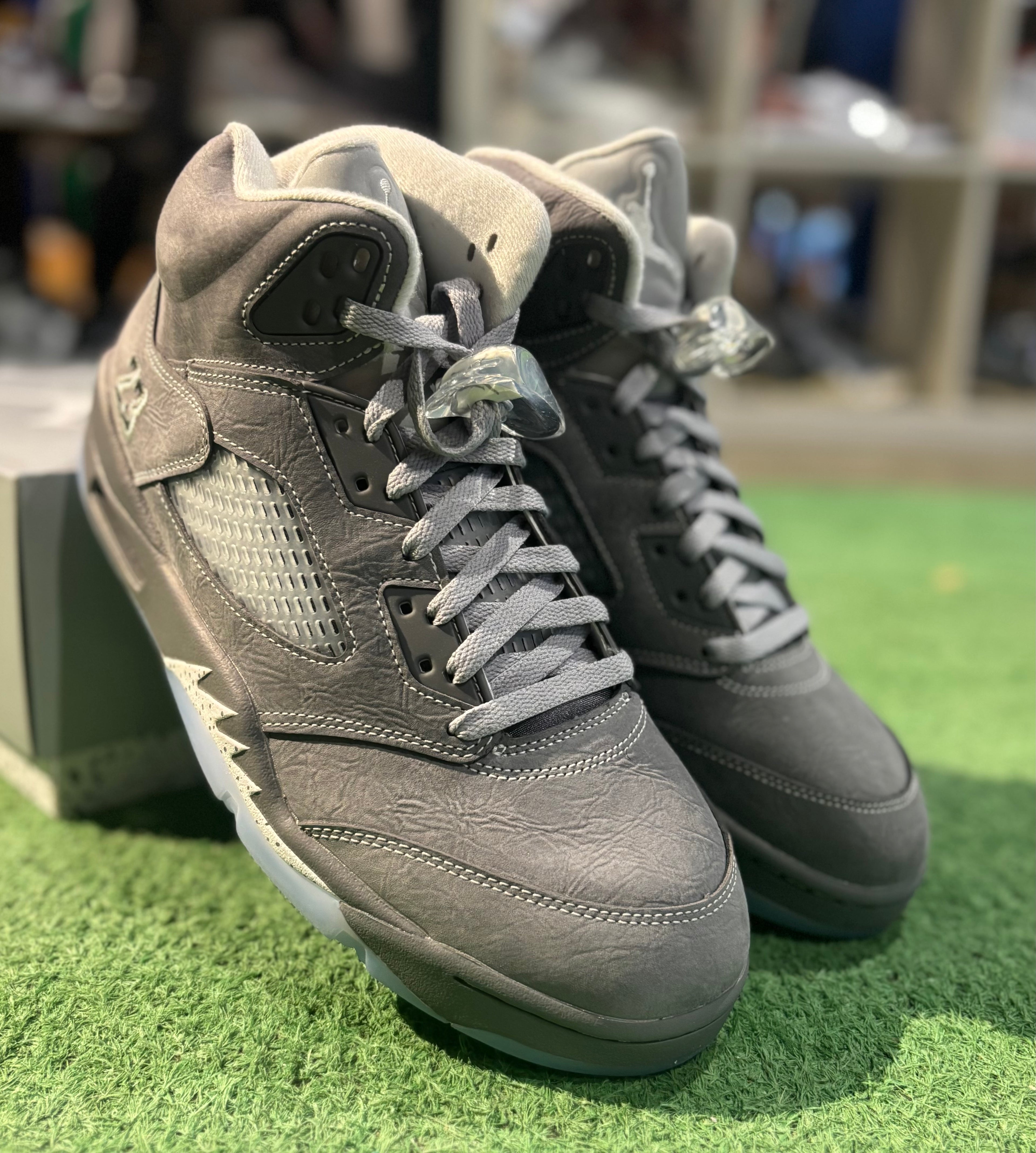 Jordan 5 Wolf Grey