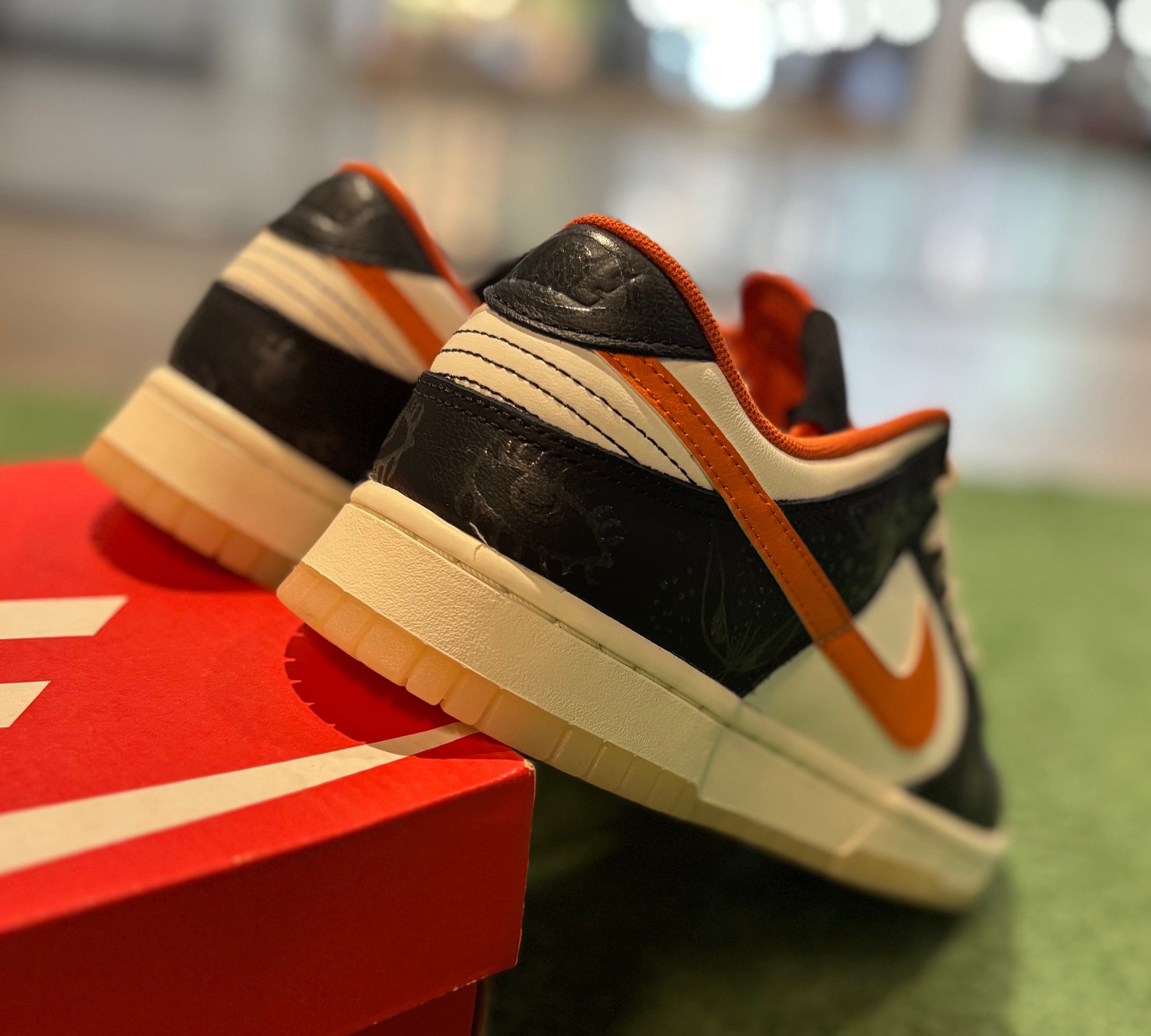 Nike Dunk Halloween